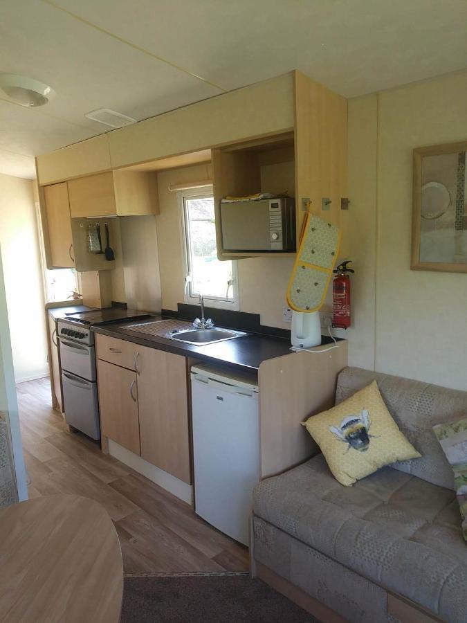 Rose Corner Appartement Axminster Buitenkant foto